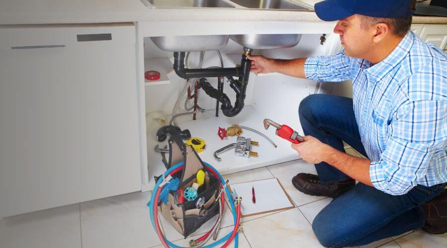 Professional bathroom faucet installation in Villalba, PR